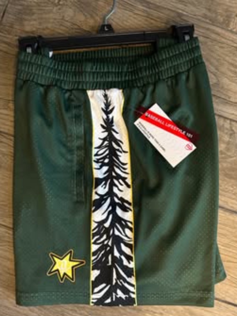 NWT..Baseball Lifestyle 101 Men's Forest Mesh Shorts